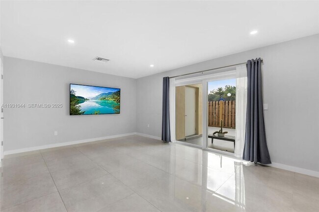 Photo - 8443 SW 137th Ave