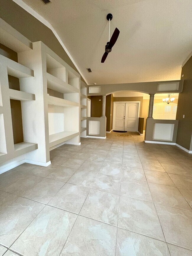 Photo - Beautiful 3Bed/2Bath with 2-Car Garage on a Cul-de-Sac