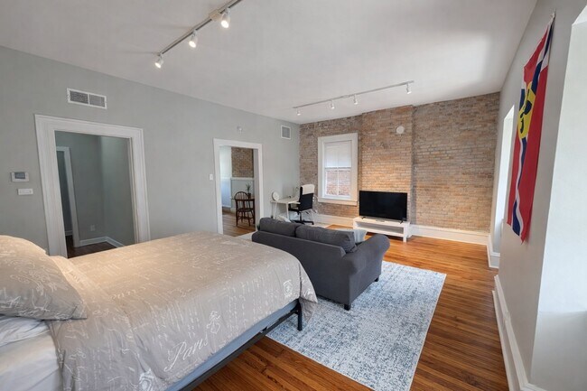 Photo - 1223 Sidney St Unidad 3F