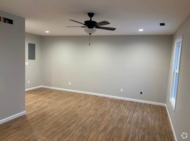 Building Photo - 240 Western Ave Unit A Rental