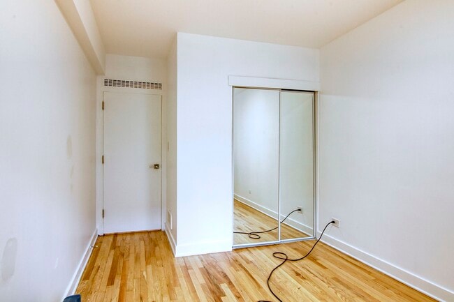 Photo - 3435 Rue Drummond Unit 23