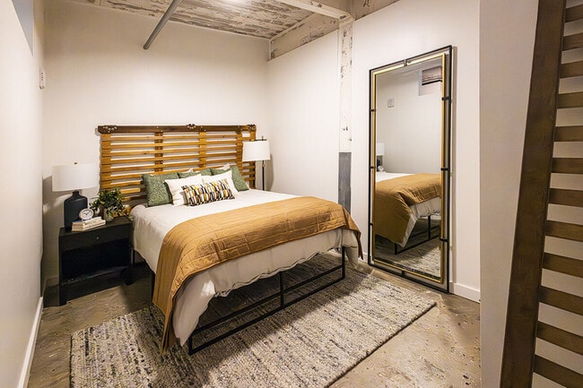 Photo - Union Terminal Warehouse