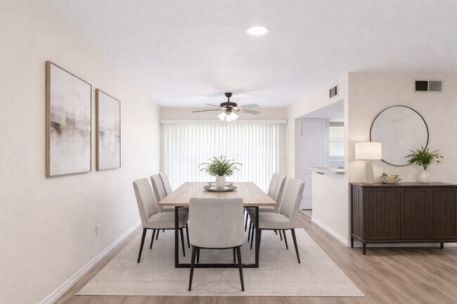 Photo - 14555 Wunderlich Dr Unidad 2609