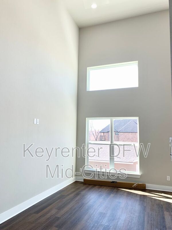 Photo - 1431 Pearson St