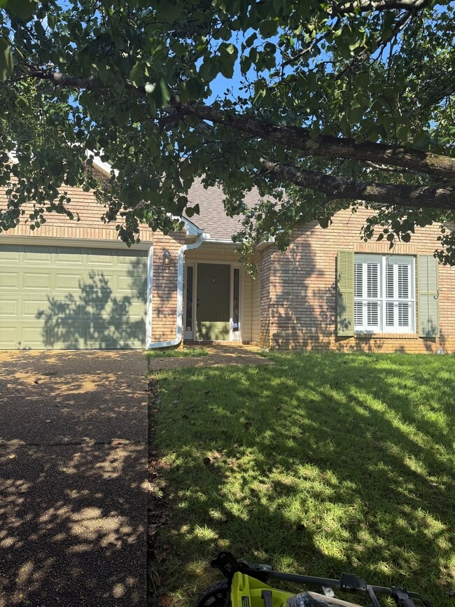 Building Photo - 381 38th St Rental