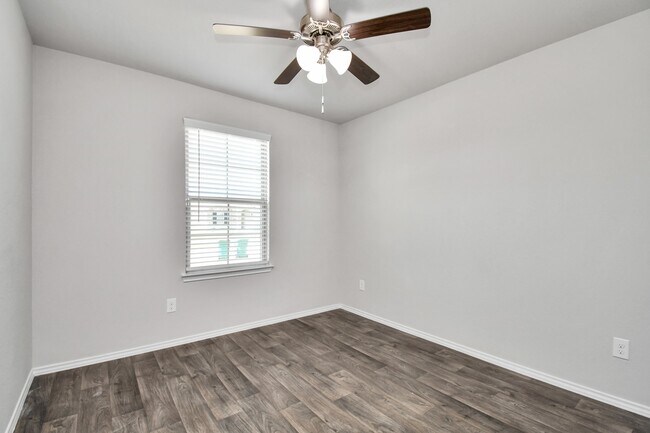 14068 Crystal Cave Ln