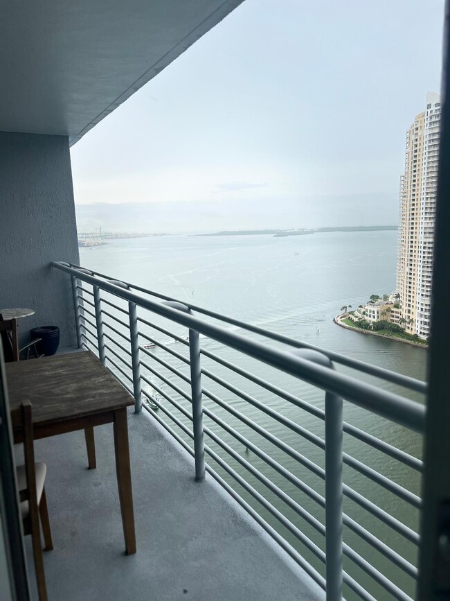 Photo - 335 Biscayne Blvd Condominio Unidad 2703