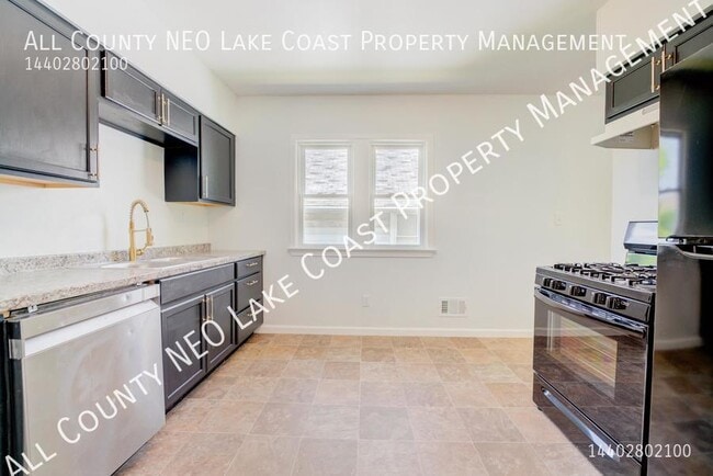 Photo - 2084 Dowd Ave Unit Up