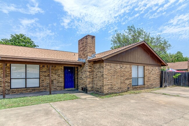 Photo - 1202 Westcott Dr Apartment Unit - B