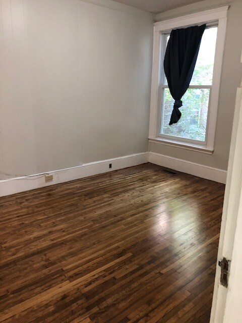 Photo - 126 Glenville Ave Unidad 1