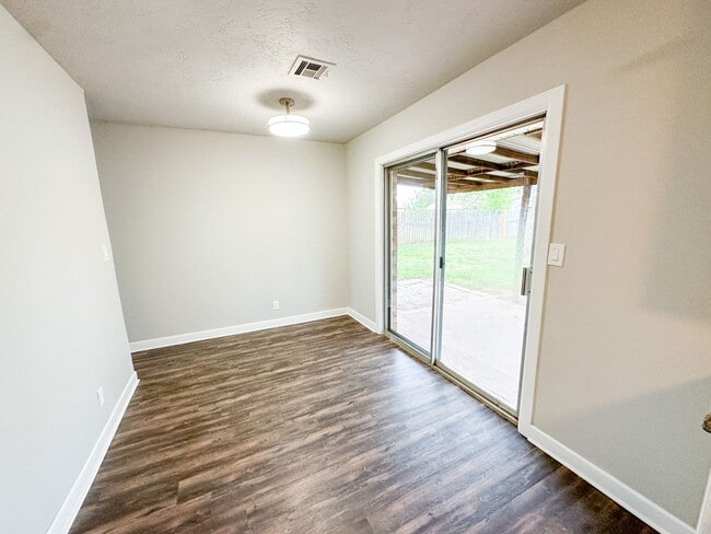 Photo - MOVE IN SPECIAL!  Beautiful 3 Bedroom - 1....