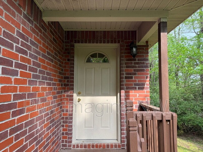 Photo - 111 E Rock St