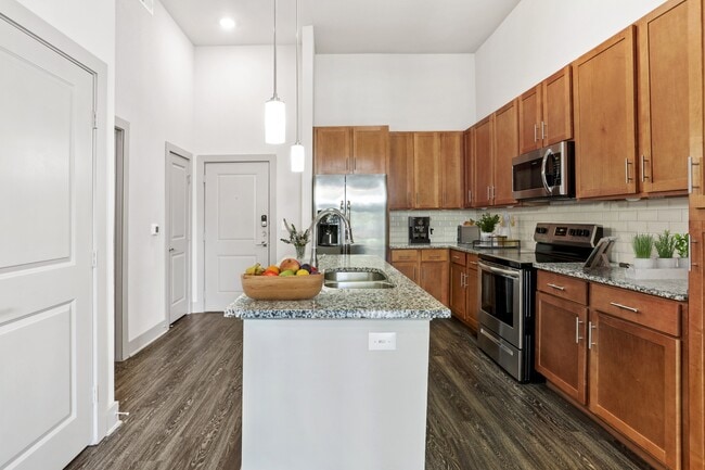 Photo - Lantower Legacy Lakes