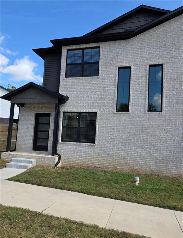 Photo - 987 N Crater Ave