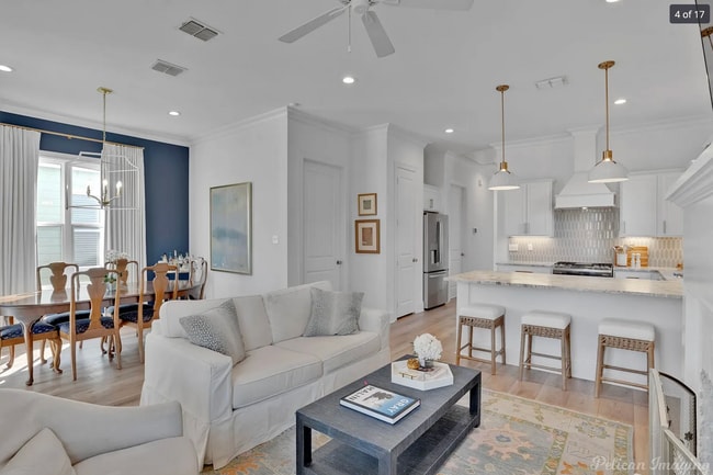 Photo - 2061 Woodberry Ave