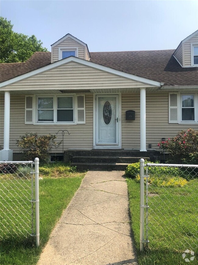 Building Photo - 474 Webster Ave Rental