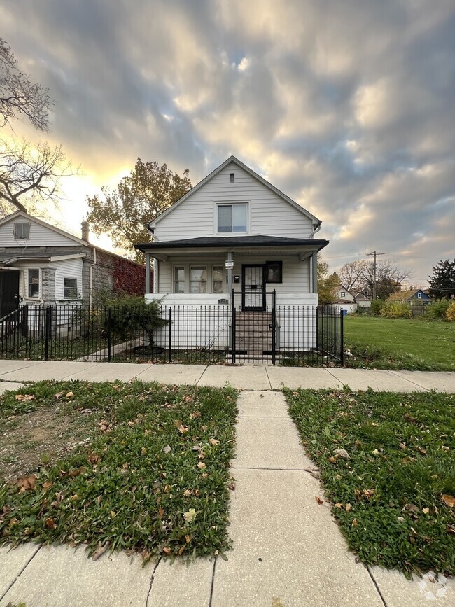 Building Photo - 9238 S Dobson Ave Rental