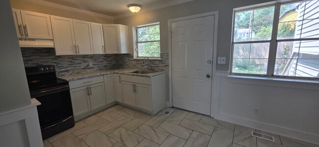 Photo - 769 Sylvan Ave