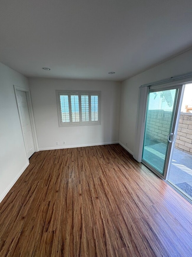 237 Santa Monica Dr