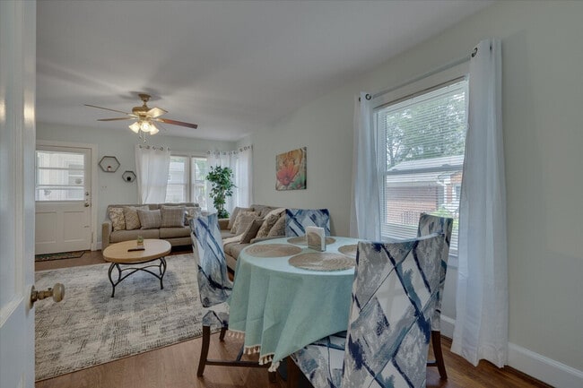 Photo - 1001 Watts St Unidad ID1391824P