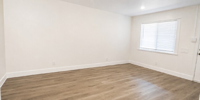 Updated 2-Bedroom Near Ruby Hill Park | Pet Friendly | Parking