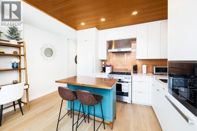 Photo - 6687 Nelson Ave Unit 504