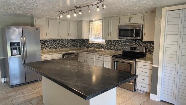 Photo - 15122 Cedar Ridge Dr
