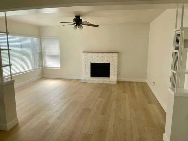 Building Photo - 4280 Napier St Rental