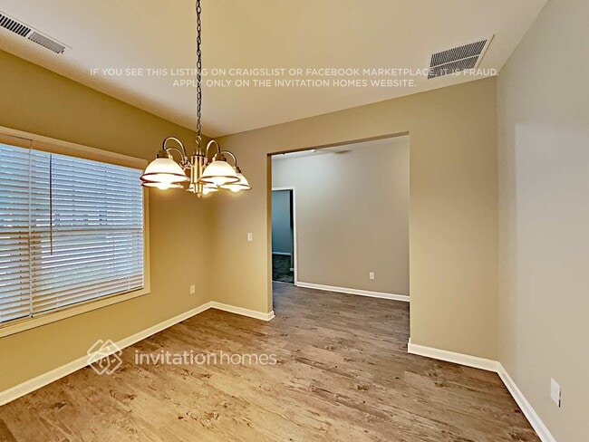 Photo - 3846 Cameron Trail SE