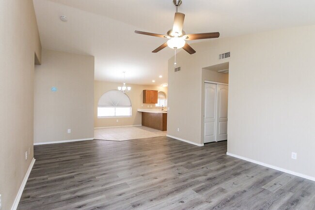 Photo - 12561 Desert Flower Rd