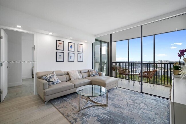 Photo - 20301 W Country Club Dr Unit 1822