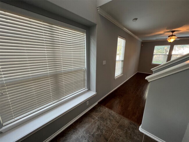 Photo - 6419 Densberry Ln