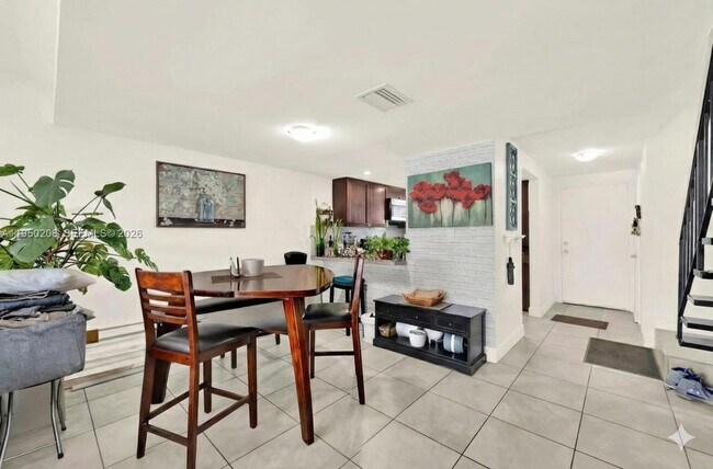 Photo - 10810 NW 7th St Unit 6B