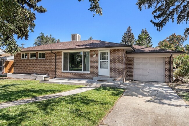 Building Photo - Spacious 3 Bed 1 Bath in the heart of Sout... Rental