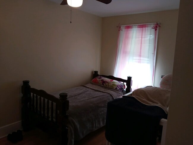 533 Ridgeway Ave Unidad 1