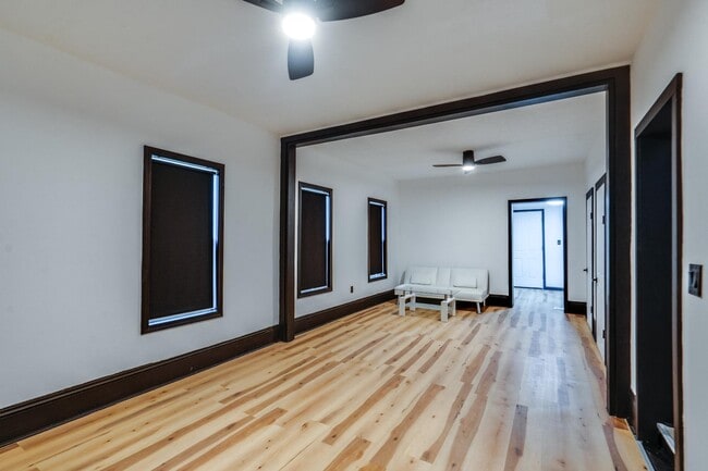 Photo - 2173 E 73rd St