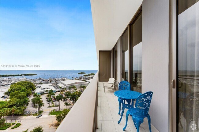 Building Photo - 2655 S Bayshore Dr Unit 1106 Rental