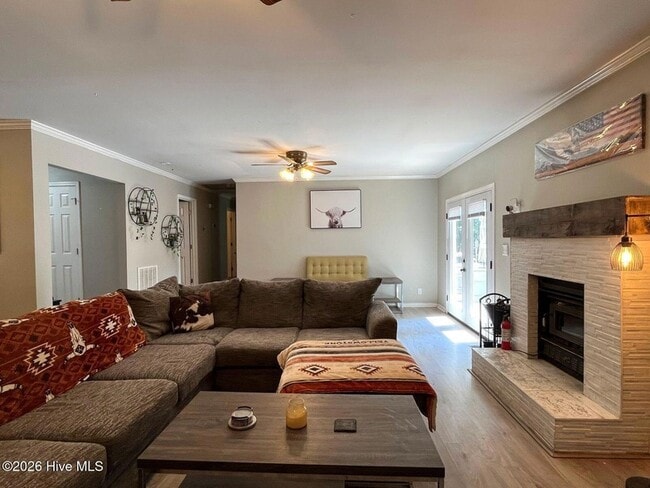 Photo - 8879 Cliffdale Rd