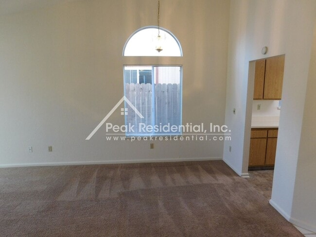 Photo - Spacious 3bd/2ba North Sacramento House with 2-Car Garage