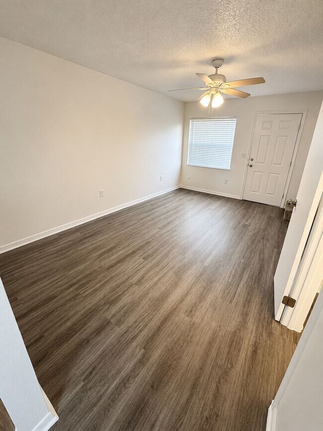 Photo - 1417 NE 17th Ave