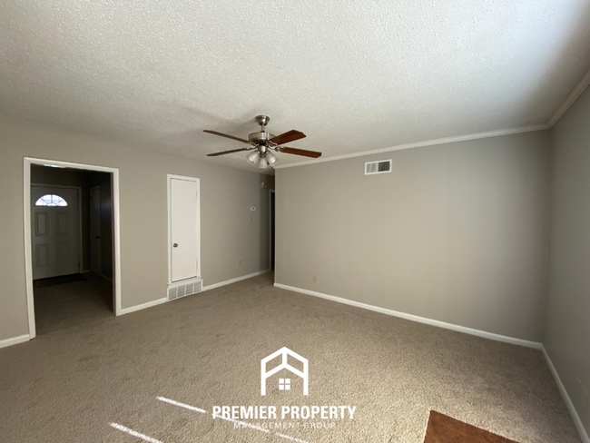 Photo - 6345 Martinwood Dr