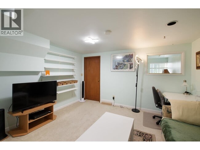 Photo - 8290 Montcalm St