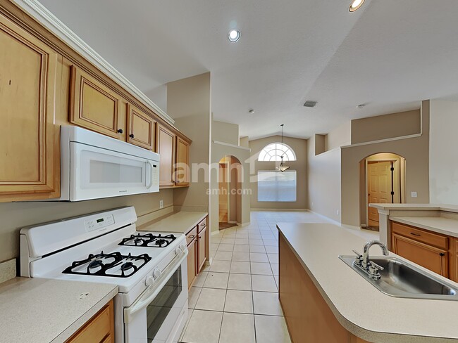 Photo - 7114 Colonial Lake Dr