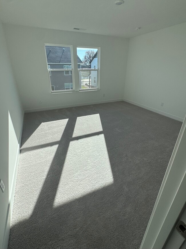 Photo - 15235 Farrington Rd