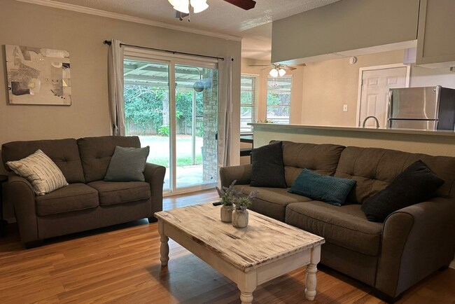 1607 Sagebrush Trl