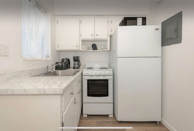 Photo - 1017 NE 14th Ave Apartment Unit 3