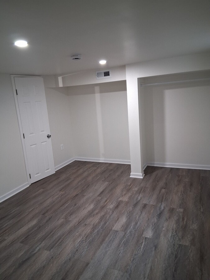 Photo - 7012 Warfield Rd