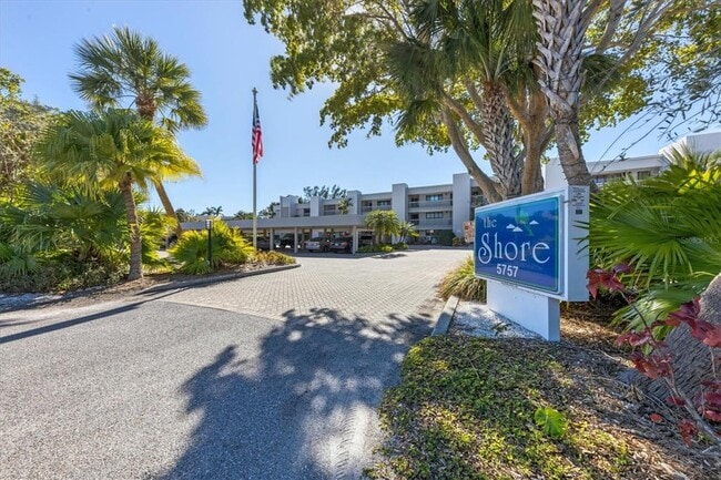 Photo - 5757 Gulf of Mexico Dr Unit 305