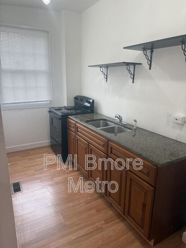 Photo - 2679 Wilkens Ave