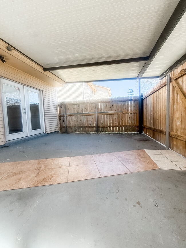 Photo - 214 Greenbriar Dr